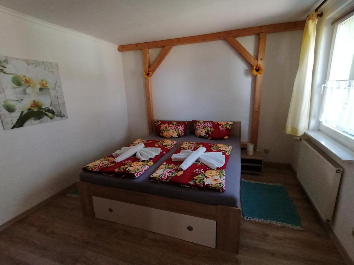 Ferienwohnung Am Haffberg Neverow Bagian luar foto
